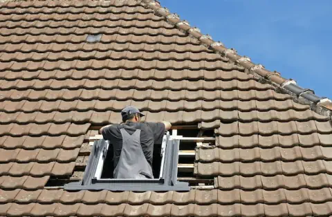 Pose de velux aux Moutiers en Retz